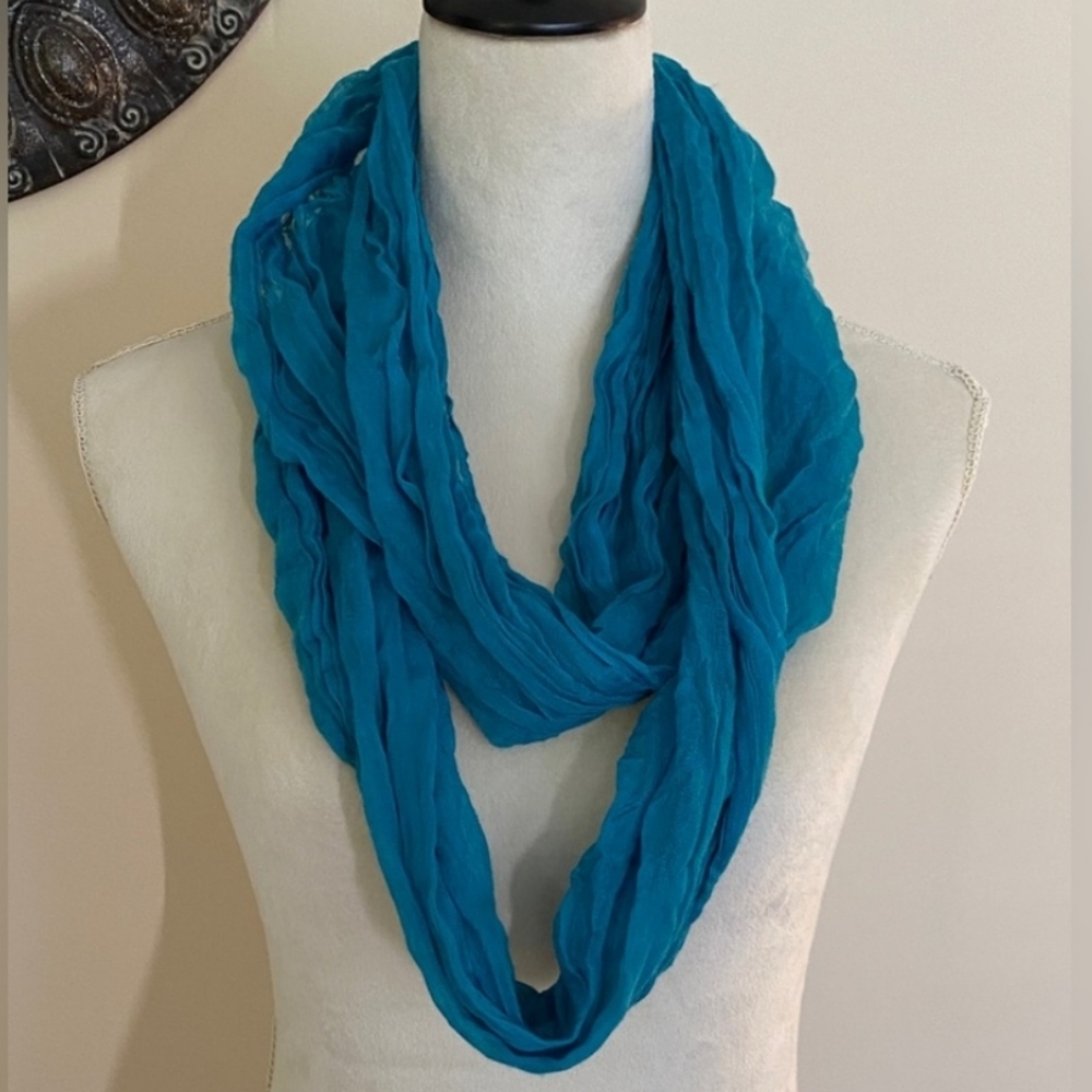 Gorgeous Teal Scarf